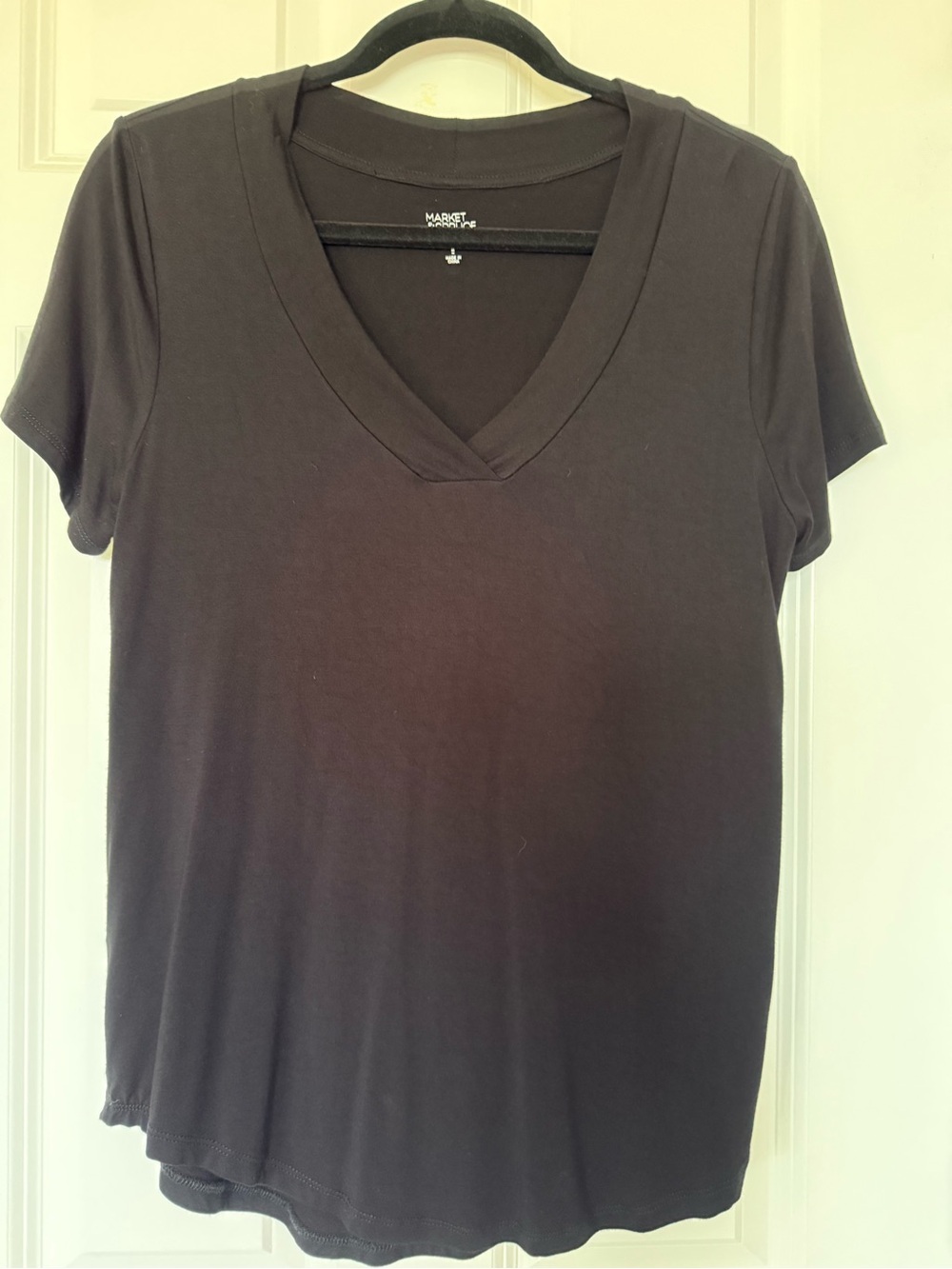 Market & Spruce Black V-Neck Short Sleeve Tee Size Medium Stitch Fix